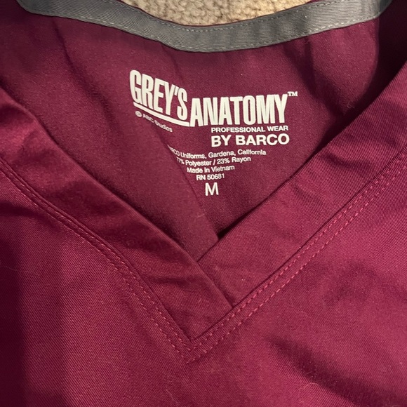 Grey's Anatomy Women's Burgundy Scrub Top - Picture 2 of 3